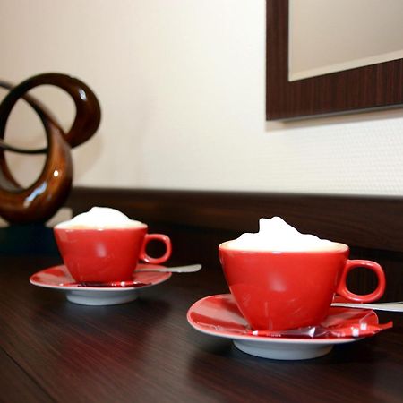 Hotel Swietokrzyski Dwor Nowa Slupia Ngoại thất bức ảnh